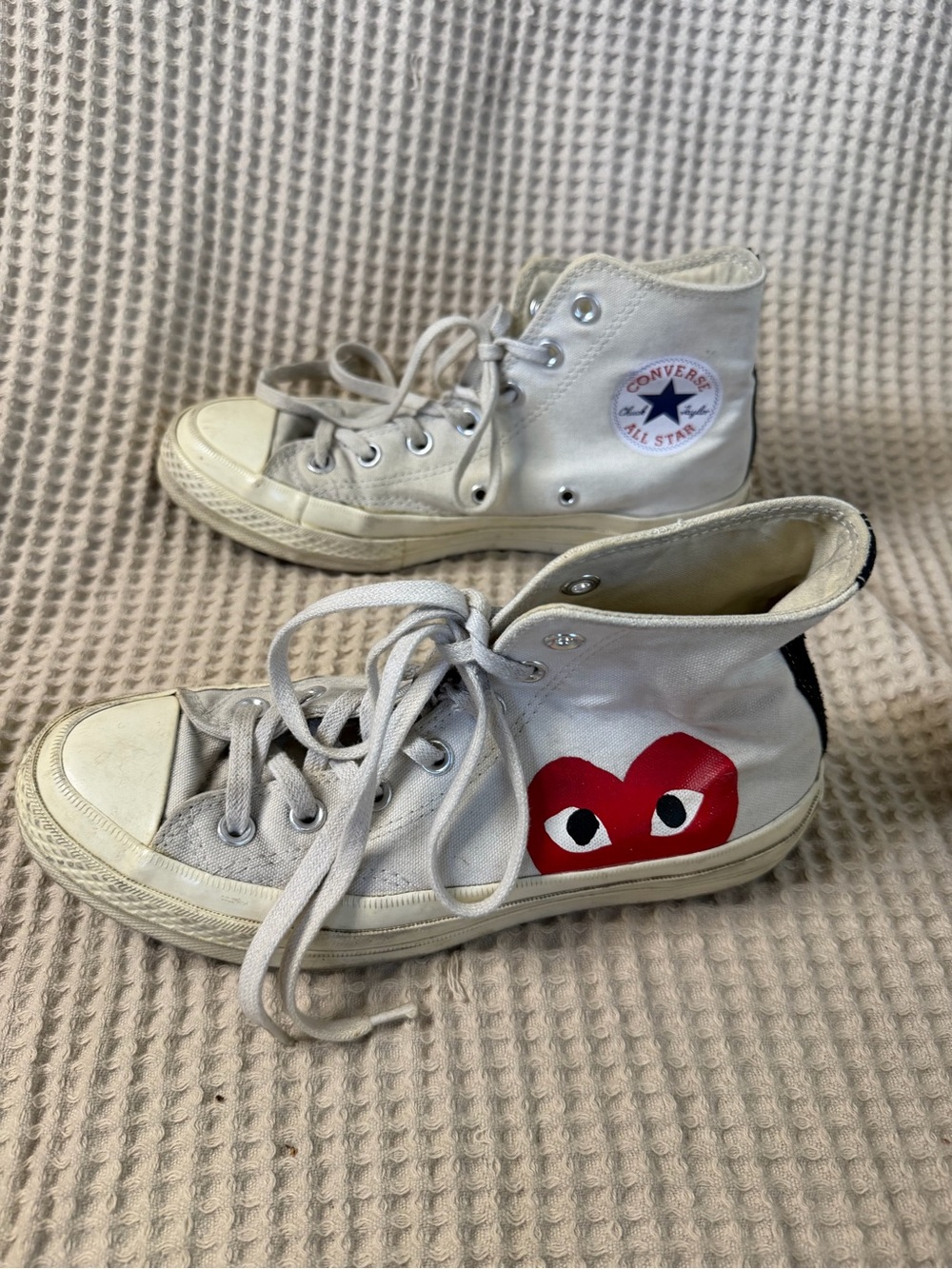 Comme des Garçons PLAY x Converse Chuck 70 High Single Heart White sneakers - Picture 2 of 12